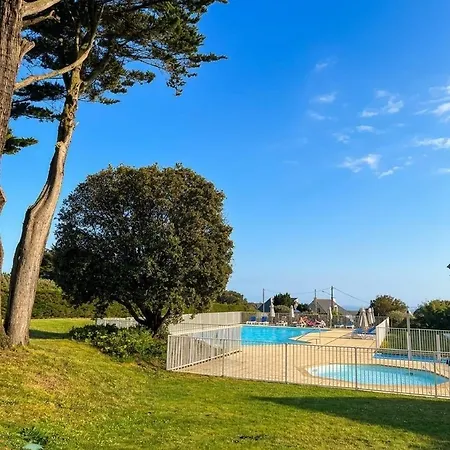Joli Avec Terrasse Vue Piscine Et Parc - Premium Le Domaine De Cramphore Apartman