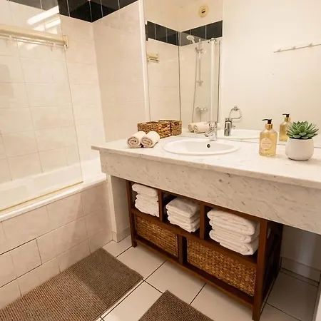 Joli Avec Terrasse Vue Piscine Et Parc - Premium Le Domaine De Cramphore Apartman *